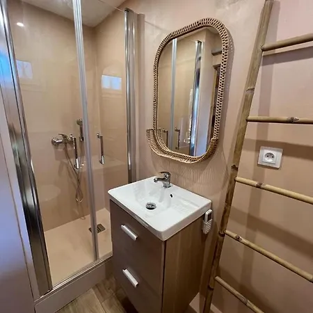 Deux Pieces Ou Sud A 200m Apartment