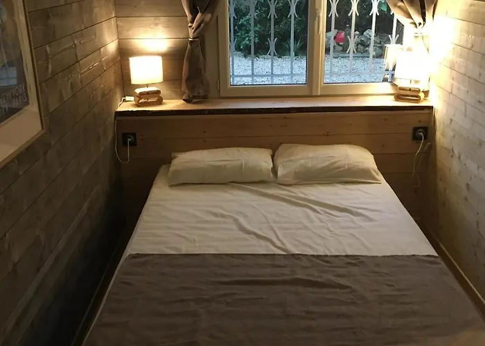 Deux Pieces Ou Sud A 200m