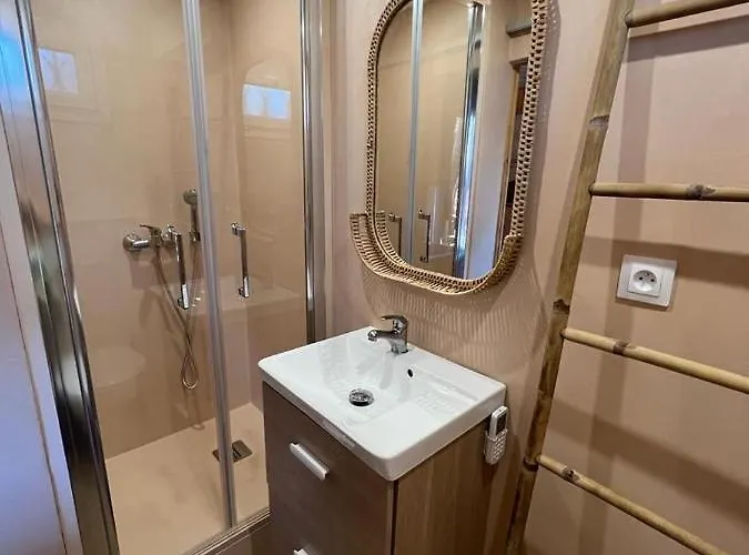 Deux Pieces Ou Sud A 200m Apartamento